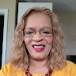 Meet your Posher, Lorraine